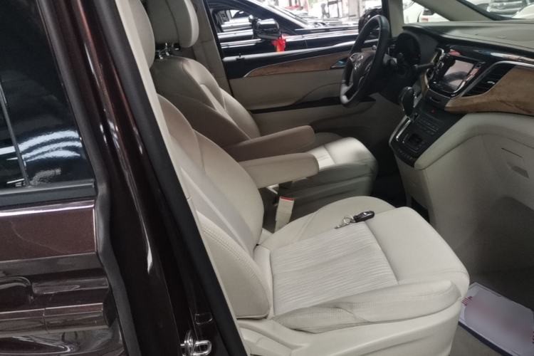 Used Buick GL8 2017 ES 28T Comfort Model China V Standard Right Front Seat