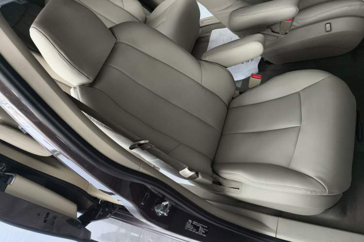 Used Buick GL8 2017 25S Comfort Version China V Standard Right Front Seat