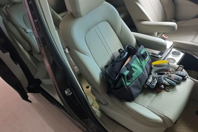 Used Buick GL8 2017 ES 28T Comfort Model China V Standard Right Front Seat