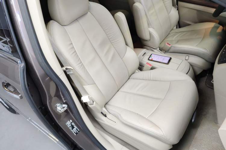 Used Buick GL8 2017 25S Luxury Version China V Standard Right Front Seat
