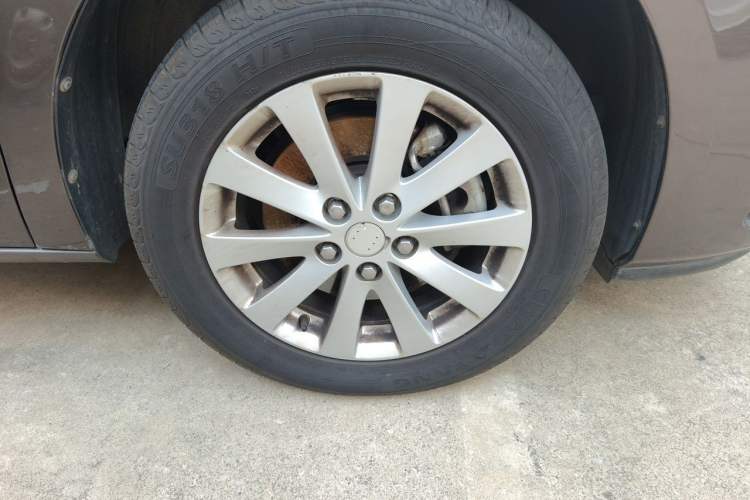 Used Buick GL8 2017 25S Luxury Version China V Standard Right Front Wheel Hub