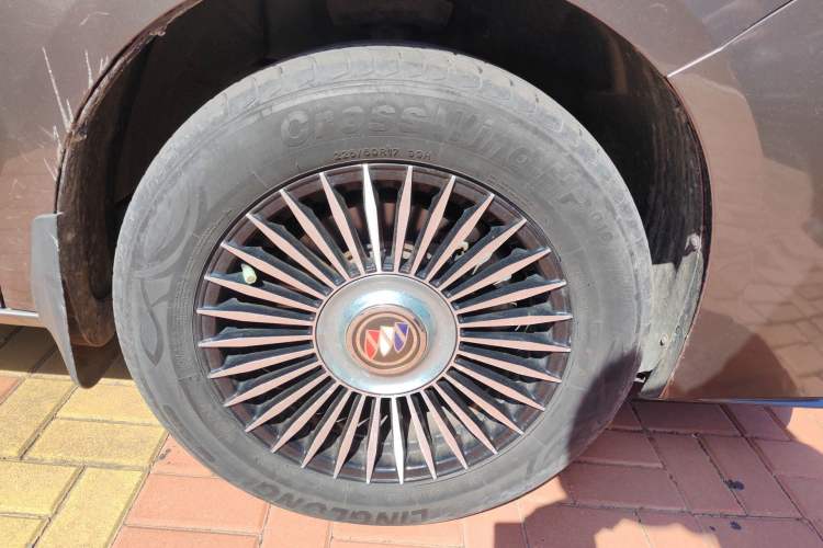 Used Buick GL8 2017 25S Comfort Version China V Standard Right Front Wheel Hub