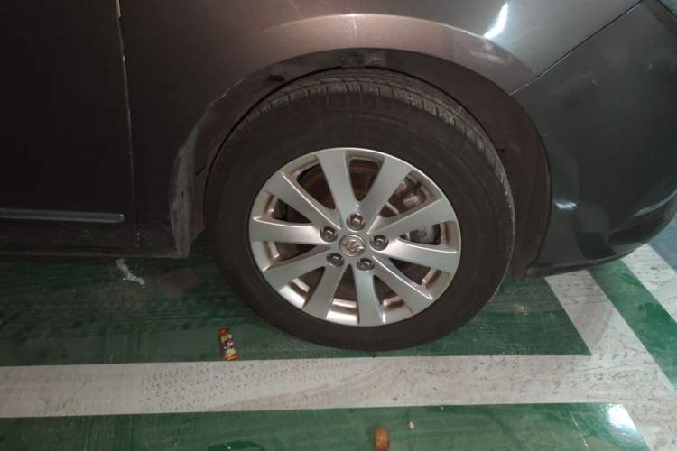 Used Buick GL8 2017 25S Luxury Version China V Standard Right Front Wheel Hub