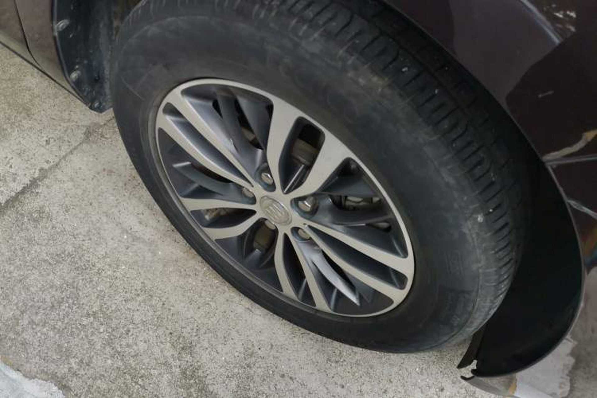 Used Buick GL8 2017 ES 28T Luxury Model China V Standard Right Front Wheel Hub