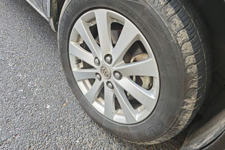 Used Buick GL8 2017 25S Luxury Version China V Standard Right Front Wheel Hub