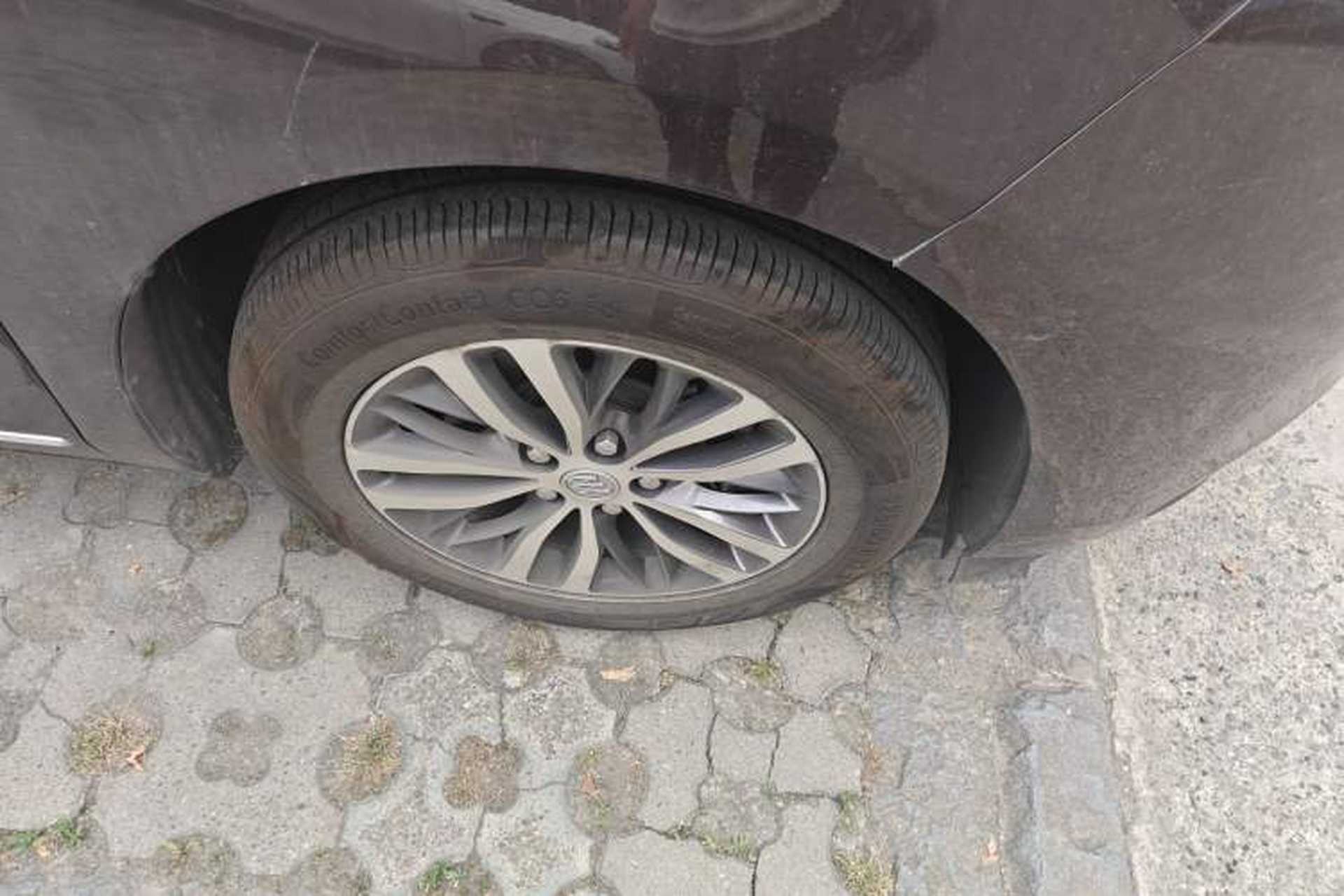 Used Buick GL8 2017 ES 28T Flagship Model China V Standard Right Front Wheel Hub
