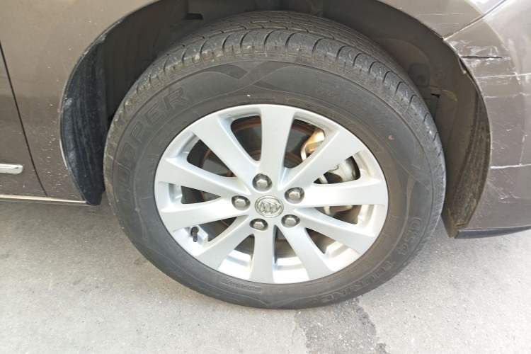 Used Buick GL8 2017 25S Luxury Version China V Standard Right Front Wheel Hub