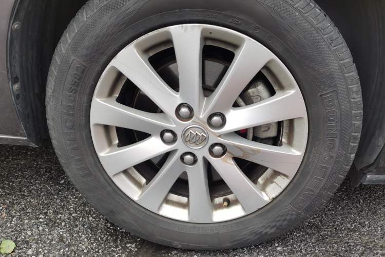 Used Buick GL8 2017 25S Luxury Version China V Standard Right Front Wheel Hub