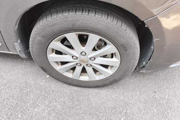 Used Buick GL8 2017 25S Luxury Version China V Standard Right Front Wheel Hub