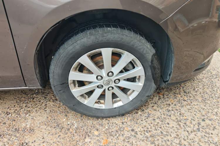 Used Buick GL8 2017 25S Comfort Version China V Standard Right Front Wheel Hub