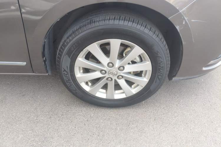 Used Buick GL8 2017 25S Luxury Version China V Standard Right Front Wheel Hub