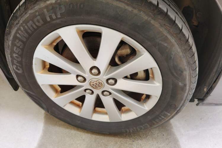 Used Buick GL8 2017 25S Luxury Version China V Standard Right Front Wheel Hub