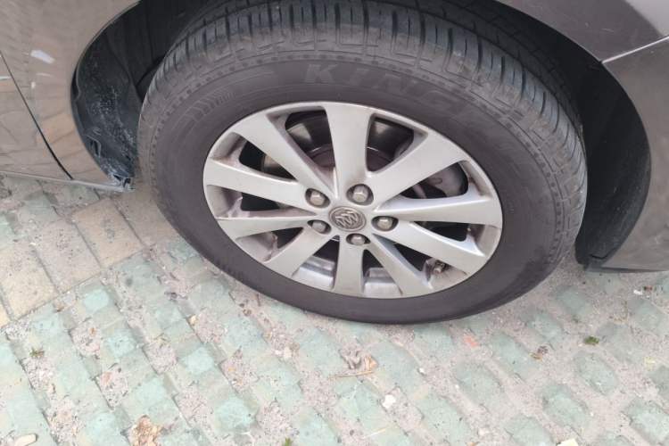 Used Buick GL8 2017 25S Comfort Version China V Standard Right Front Wheel Hub