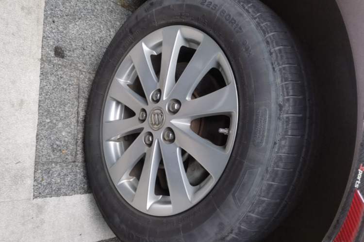 Used Buick GL8 2017 25S Luxury Version China V Standard Right Front Wheel Hub