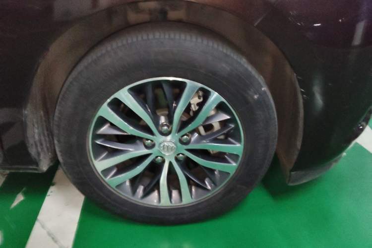 Used Buick GL8 2017 ES 28T Luxury Model China V Standard Right Front Wheel Hub