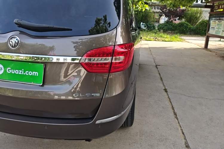 Used Buick GL8 2017 25S Comfort Version China V Standard Right Rear Taillight