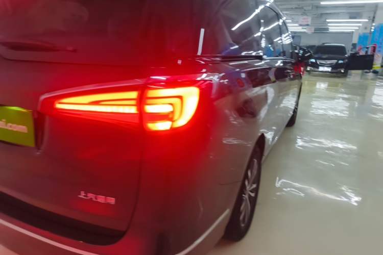 Used Buick GL8 2017 ES 28T Flagship Model China V Standard Right Rear Taillight
