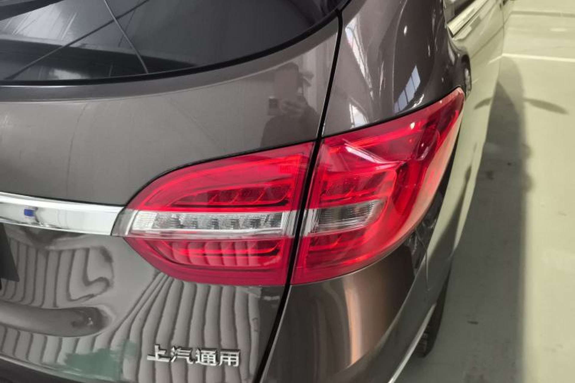 Used Buick GL8 2017 25S Comfort Version China V Standard Right Rear Taillight
