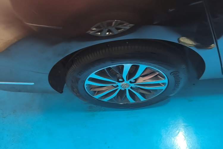 Used Buick GL8 2017 ES 28T Luxury Model China V Standard Right Rear Wheel Hub
