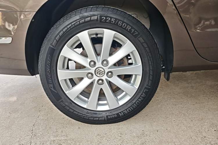 Used Buick GL8 2017 25S Comfort Version China V Standard Right Rear Wheel Hub
