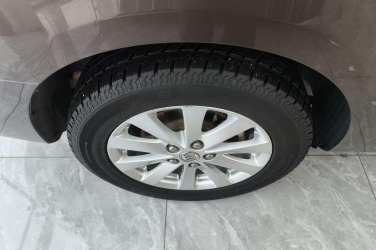Used Buick GL8 2017 25S Comfort Version China V Standard Right Rear Wheel Hub