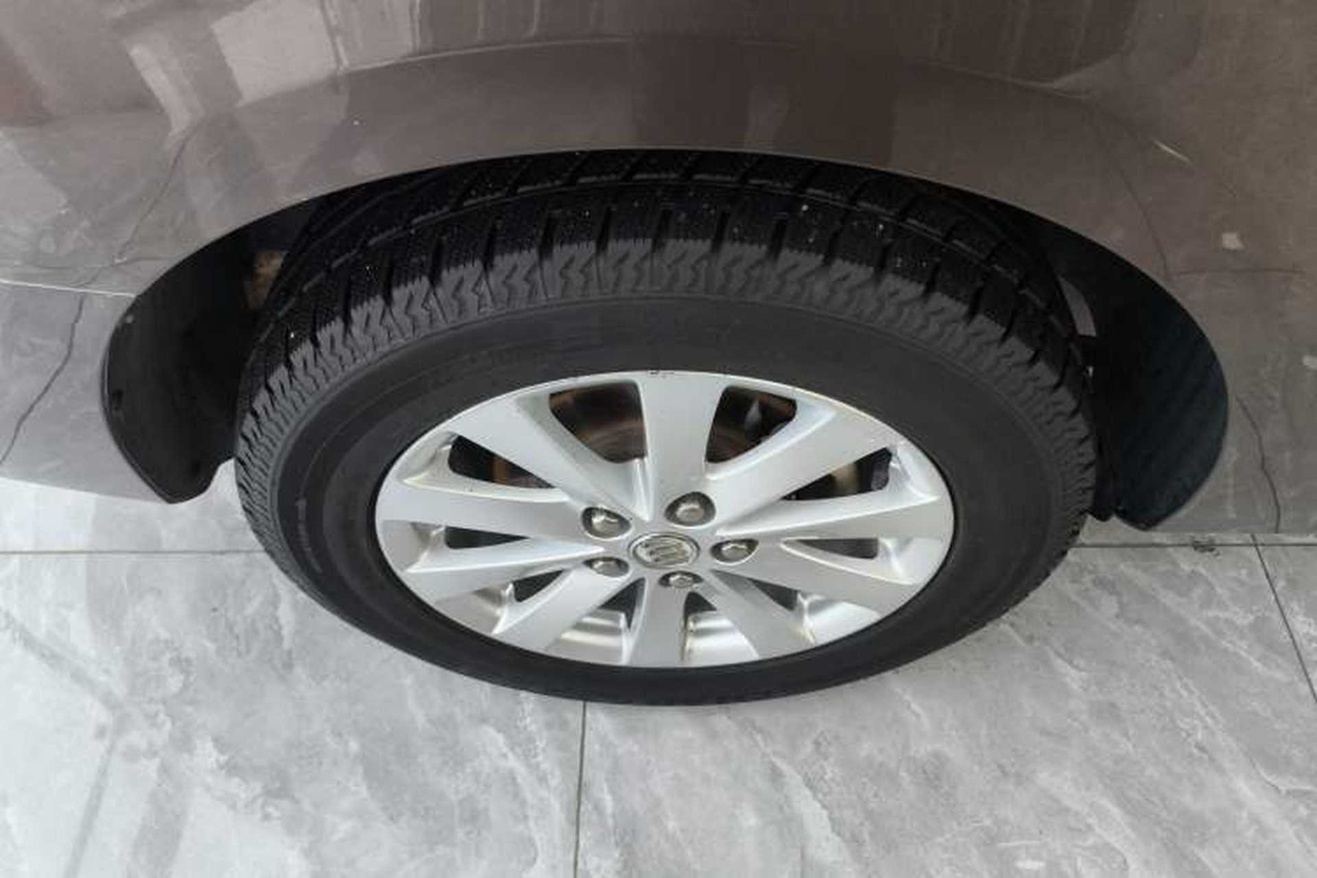 Used Buick GL8 2017 25S Comfort Version China V Standard Right Rear Wheel Hub