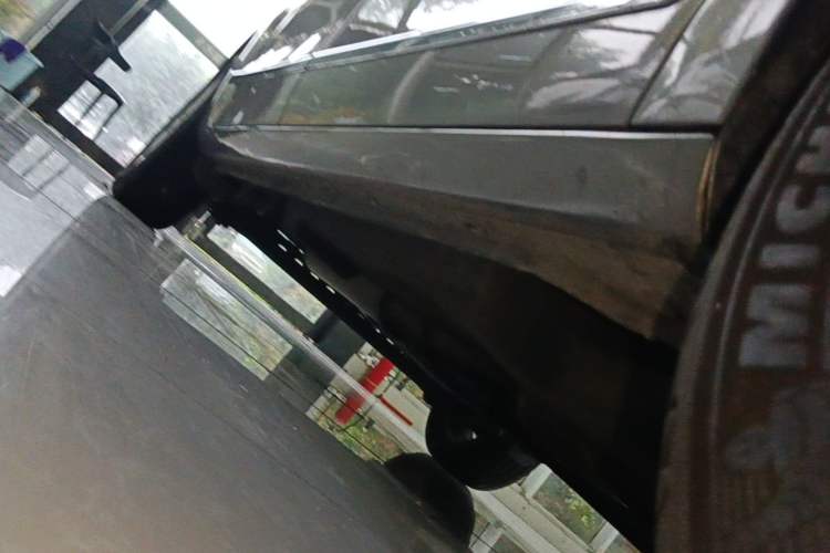 Used Buick GL8 2017 25S Luxury Version China V Standard Right Side Sill