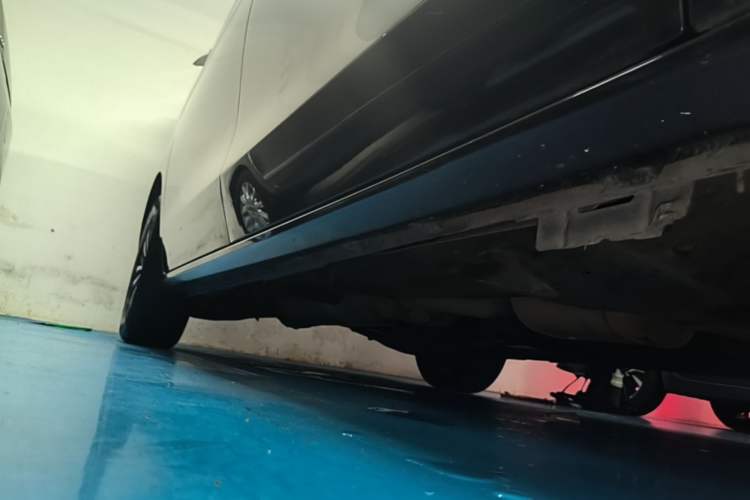 Used Buick GL8 2017 ES 28T Luxury Model China V Standard Right Side Sill