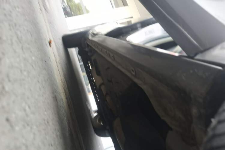 Used Buick GL8 2017 25S Comfort Version China V Standard Right Side Sill