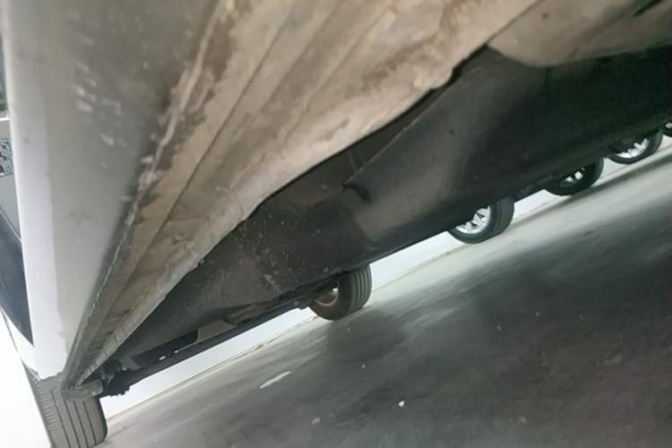 Used Buick GL8 2017 25S Prestige Version China V Standard Right Side Sill