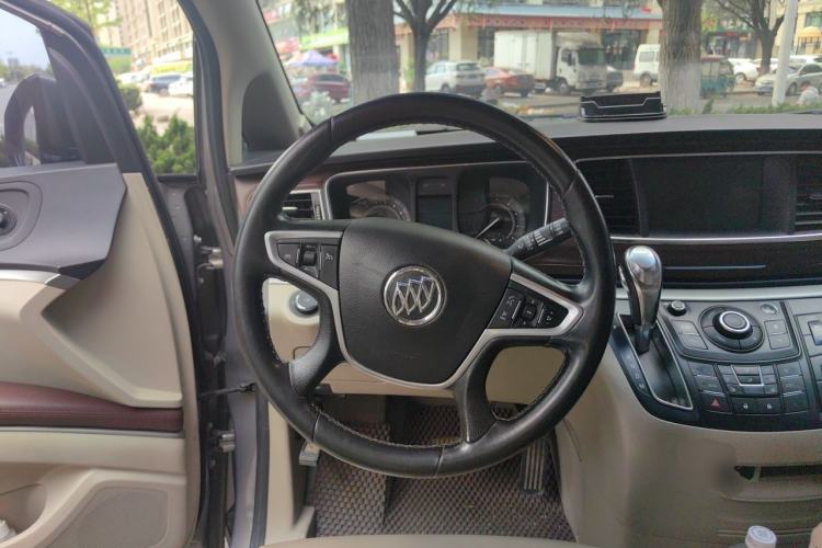 Used Buick GL8 2017 25S Prestige Version China V Standard Steering Wheel
