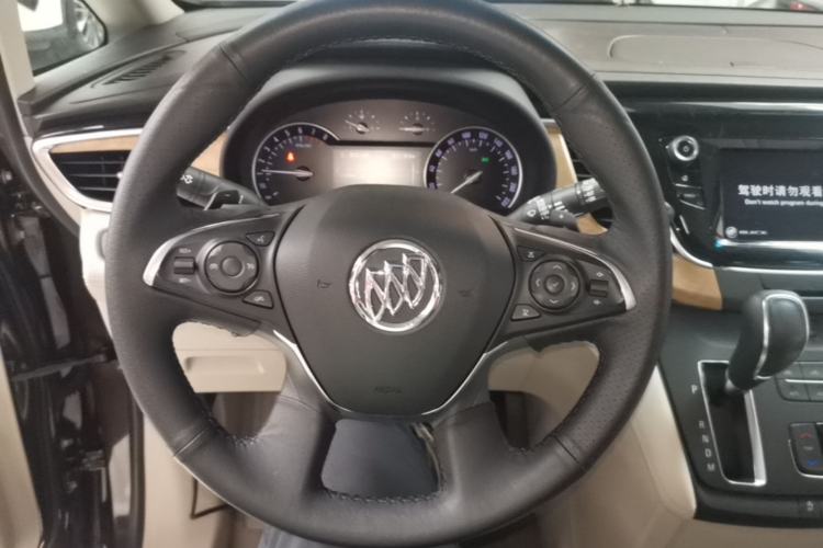 Used Buick GL8 2017 ES 28T Comfort Model China V Standard Steering Wheel
