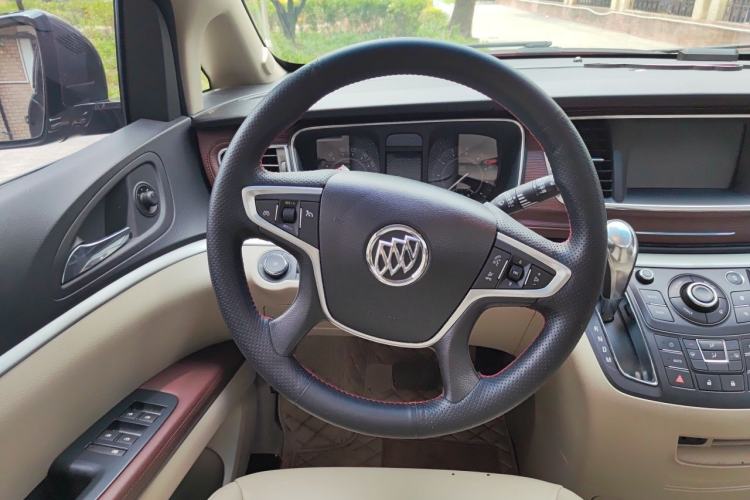 Used Buick GL8 2017 25S Luxury Version China V Standard Steering Wheel
