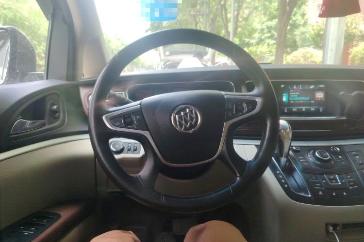 Used Buick GL8 2017 25S Luxury Version China V Standard Steering Wheel