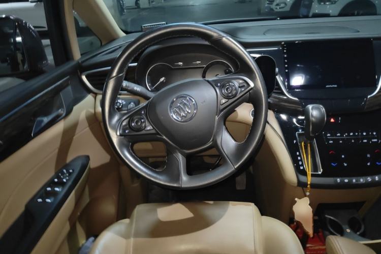 Used Buick GL8 2017 ES 28T Luxury Model China V Standard Steering Wheel