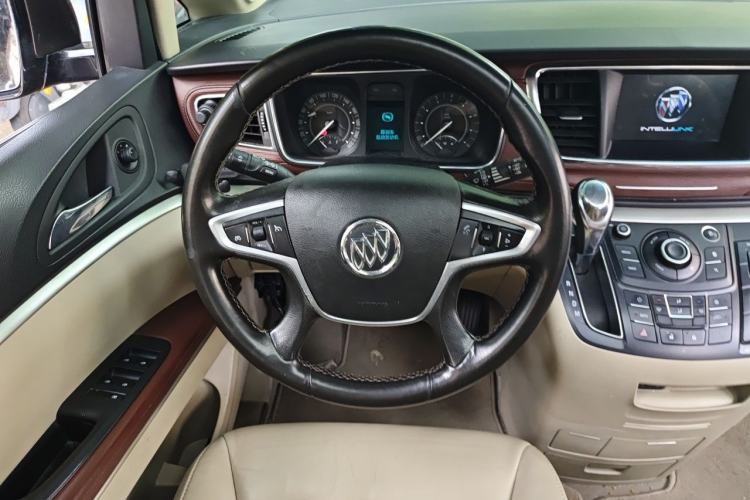Used Buick GL8 2017 25S Luxury Version China V Standard Steering Wheel