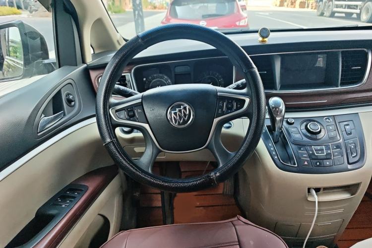 Used Buick GL8 2017 25S Comfort Version China V Standard Steering Wheel