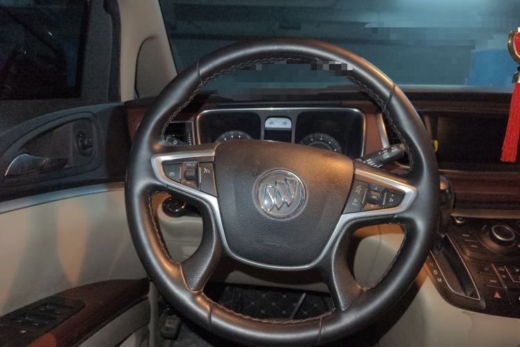 Used Buick GL8 2017 25S Luxury Version China V Standard Steering Wheel