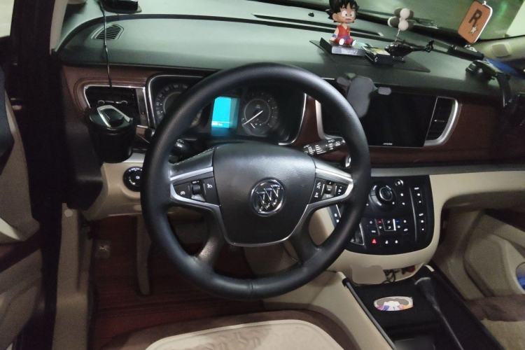 Used Buick GL8 2017 25S Luxury Version China V Standard Steering Wheel