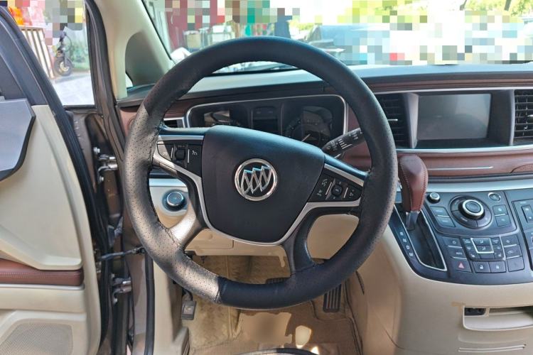 Used Buick GL8 2017 25S Prestige Version China V Standard Steering Wheel