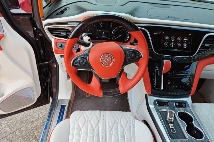 Used Buick GL8 2017 ES 28T Flagship Model China V Standard Steering Wheel