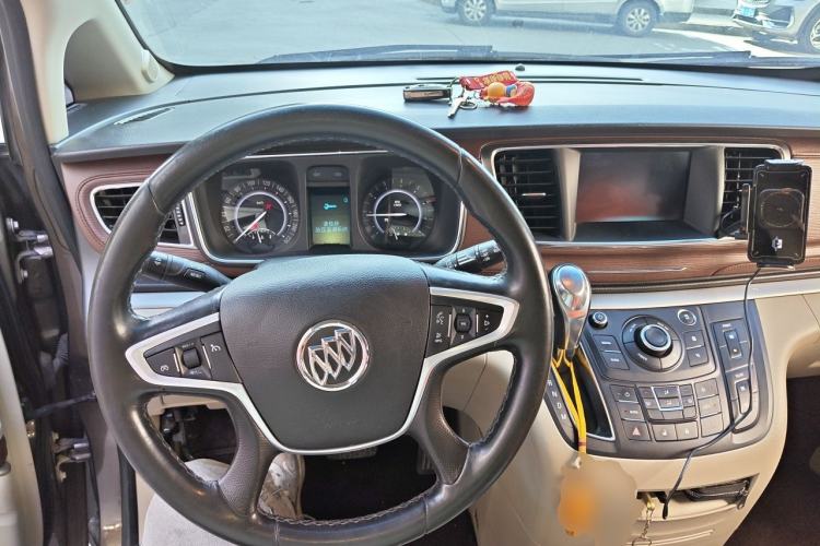 Used Buick GL8 2017 25S Luxury Version China V Standard Steering Wheel