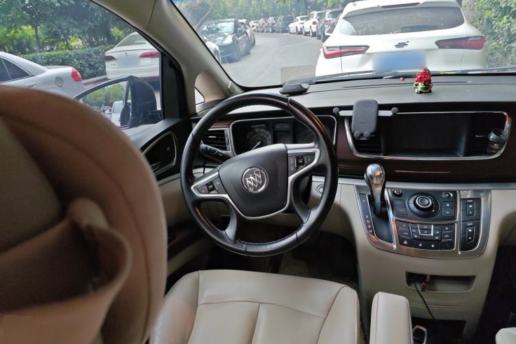 Used Buick GL8 2017 25S Prestige Version China V Standard Steering Wheel