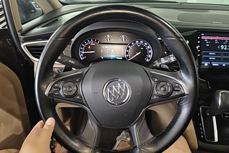 Used Buick GL8 2017 ES 28T Luxury Model China V Standard Steering Wheel