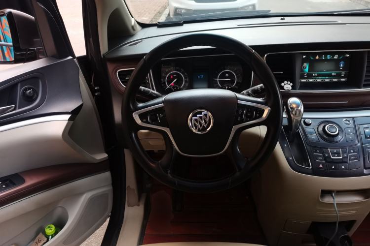Used Buick GL8 2017 25S Luxury Version China V Standard Steering Wheel