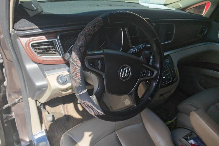 Used Buick GL8 2017 25S Luxury Version China V Standard Steering Wheel