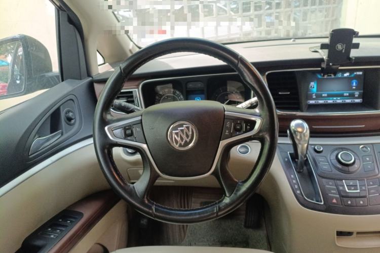 Used Buick GL8 2017 25S Luxury Version China V Standard Steering Wheel