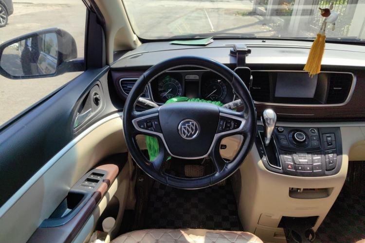 Used Buick GL8 2017 25S Luxury Version China V Standard Steering Wheel