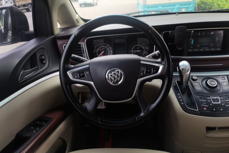 Used Buick GL8 2017 25S Prestige Version China V Standard Steering Wheel