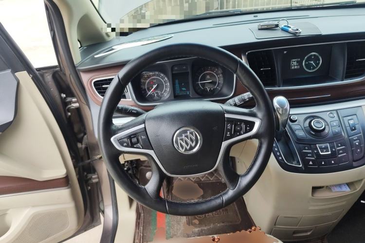 Used Buick GL8 2017 25S Luxury Version China V Standard Steering Wheel